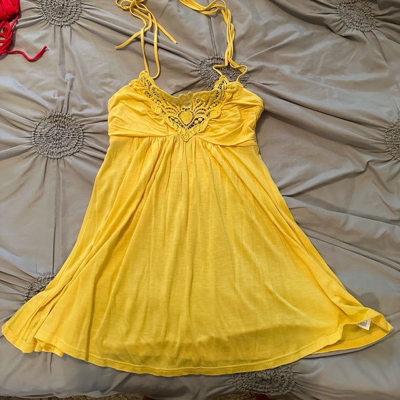 Forever 21 Tops - Forever 21 Halter